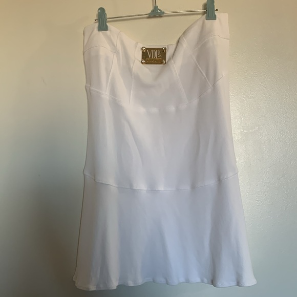 VDP~ Collection Skirt - Picture 3 of 10